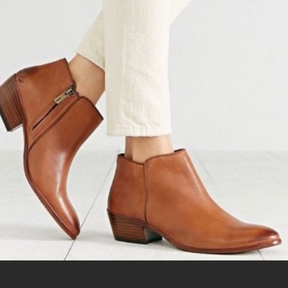 Sam Edelman womans Petty Ankle Booties Cognac Brown Tan Chelsea Boots size 10